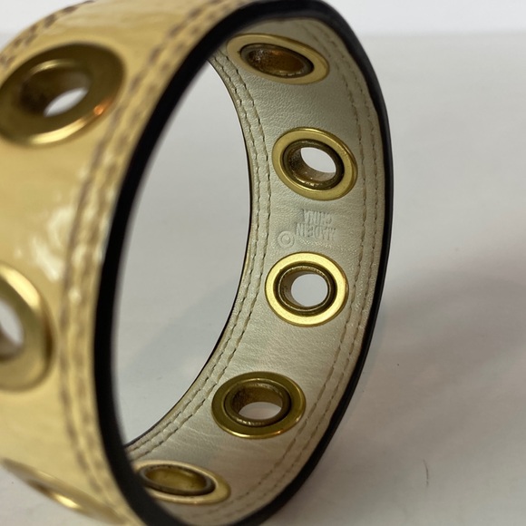Coach Off White Leather & Gold Grommet Minimalist Bangle Bracelet - Picture 4 of 9